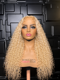 KINKY CURLY