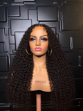 KINKY CURLY